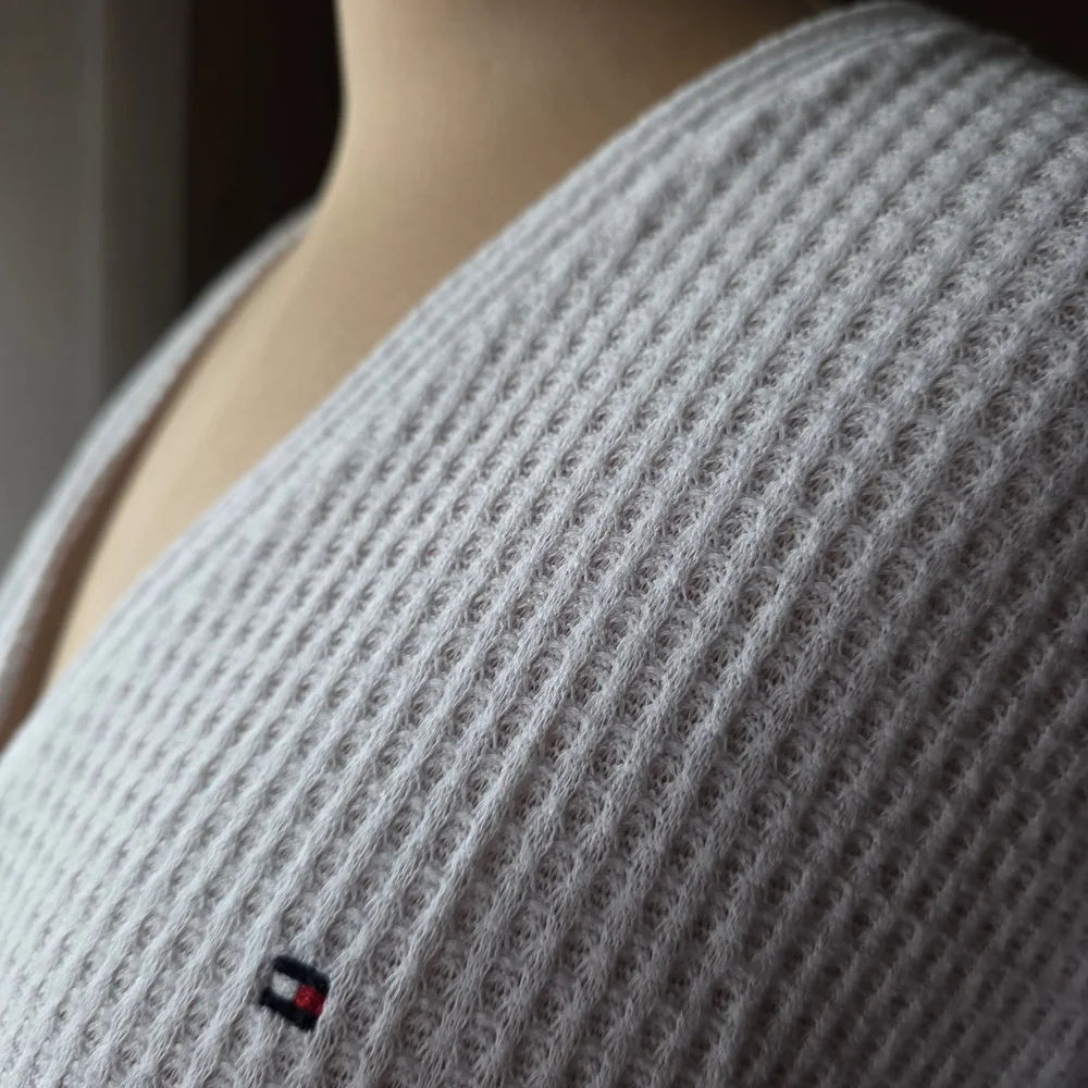 Tommy Hilfiger White Textured Cardigan - Picture 4 of 8